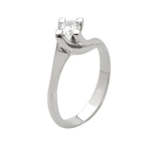 Anello solitario in oro 750 ‰ e diamanti naturali